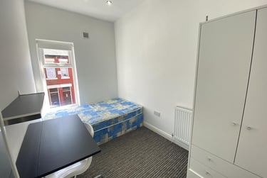4 bed flat, Eston Street, Victoria Park, Manchester, M130FF - Image 8
